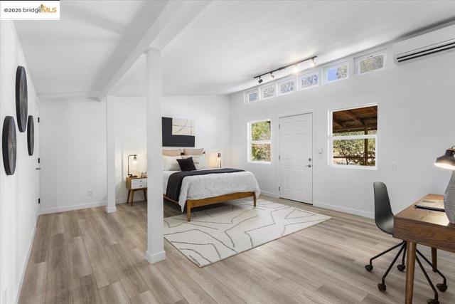 5665 Victoria LN, Livermore CA: https://media.crmls.org/mediaz/4672b8f9-3e9f-466f-99d7-f251bd2de853.jpg