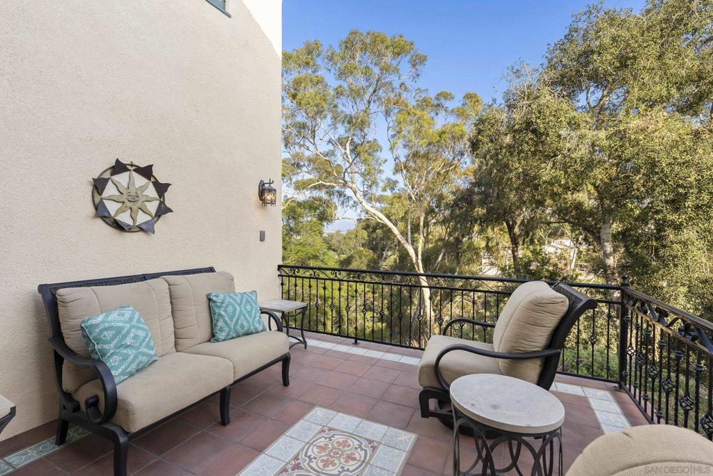 MLS #250043762SD image #17