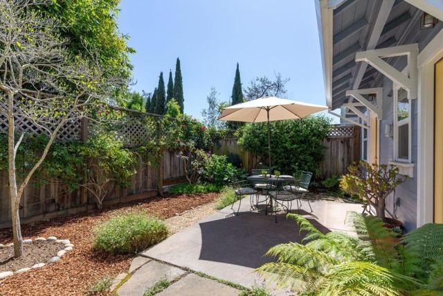 116 Goss Court, Santa Cruz CA: https://media.crmls.org/mediaz/46743666-3d97-49f0-9f65-4c1c1534fd04.jpg