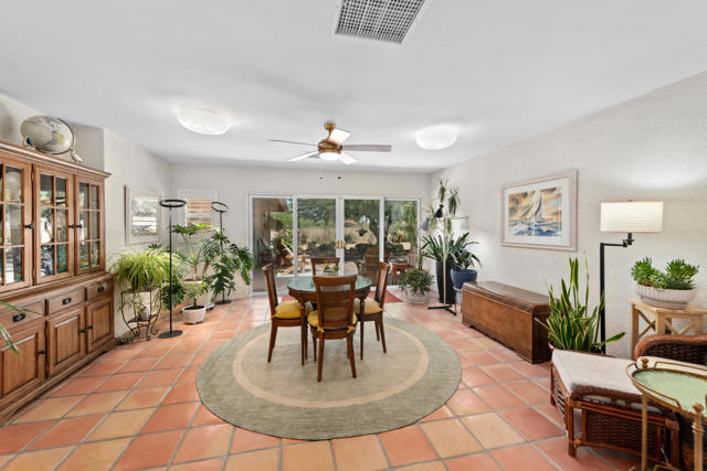 8395 Emerson Avenue, Yucca Valley CA: https://media.crmls.org/mediaz/46746212-d36a-46dc-bac8-5aba8f8ab6f7.jpg