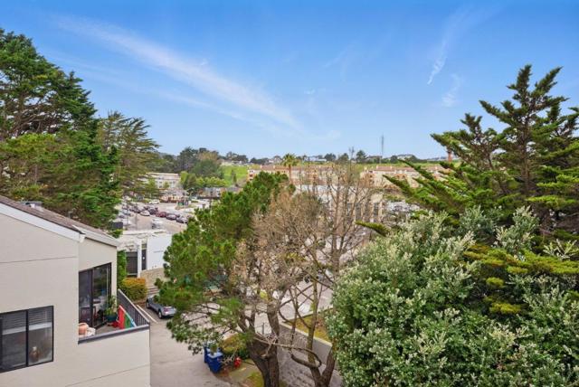 1 Appian Way, South San Francisco CA: https://media.crmls.org/mediaz/4674748f-c5e0-42c6-bdf3-7803a0671b92.jpg
