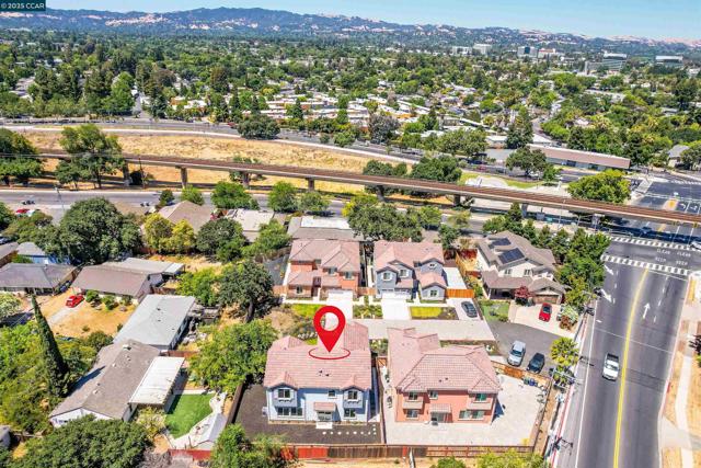 2722 Cowell Rd, Concord CA: https://media.crmls.org/mediaz/46748338-031a-4a16-8b6c-e55c4c2a833c.jpg