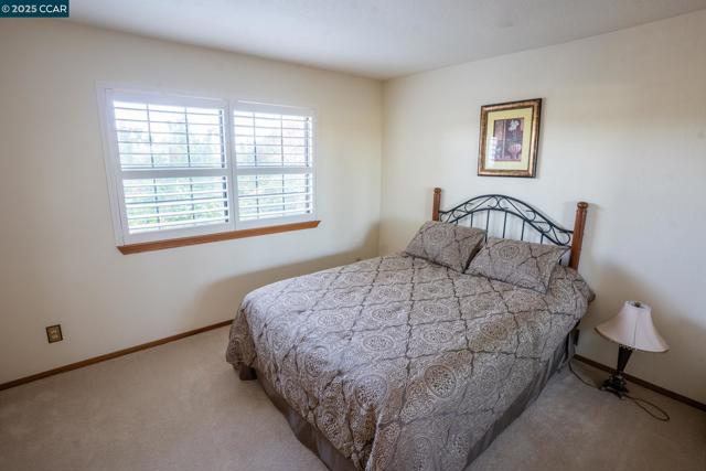 643 Old Course Ct, Valley Springs CA: https://media.crmls.org/mediaz/4675c366-bdfa-4221-b270-a8b037678715.jpg