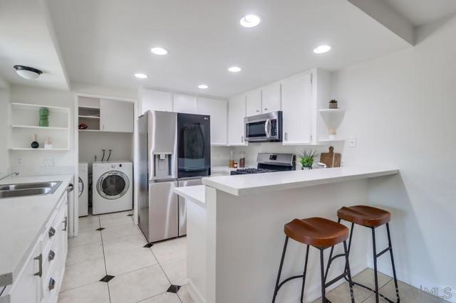 10262 Michala, Santee CA: https://media.crmls.org/mediaz/46769317-c898-4d16-83f5-465748166df0.jpg