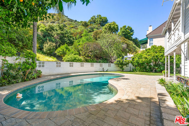 2427 Benedict Canyon Drive, Beverly Hills, California 90210, 4 Bedrooms Bedrooms, ,4 BathroomsBathrooms,Single Family Residence,For Sale,Benedict Canyon,24396624