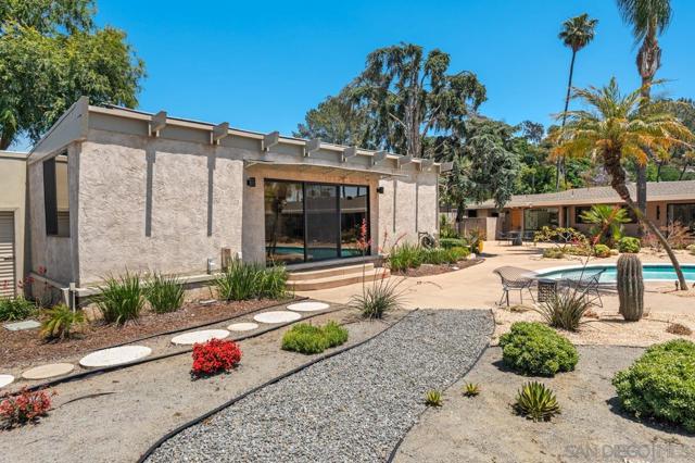11020 Horizon Hills Dr, El Cajon CA: https://media.crmls.org/mediaz/46782d8e-2ab7-42cd-b6e2-c634ac8c7581.jpg