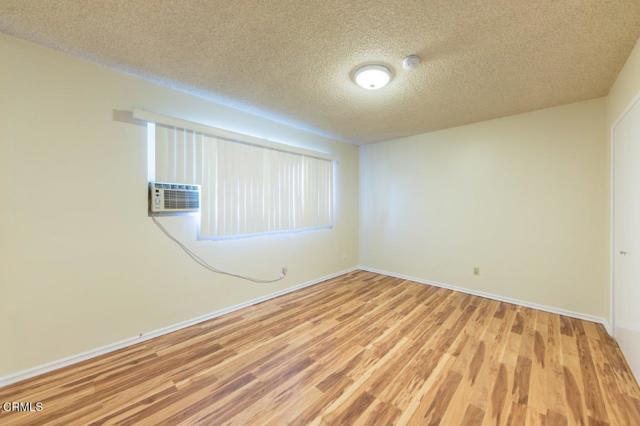 Detail Gallery Image 5 of 8 For 715 Salem St #4,  Glendale,  CA 91203 - 2 Beds | 1 Baths