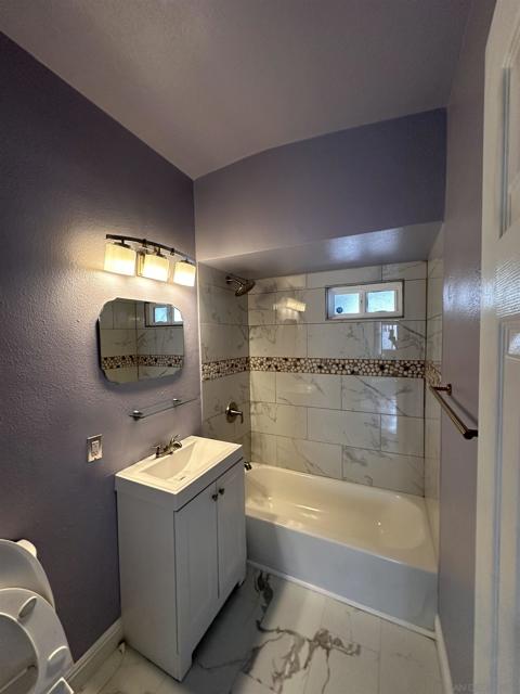 736 Jewell Drive, San Diego CA: https://media.crmls.org/mediaz/4679c6df-5db9-4457-9377-3865785fbceb.jpg