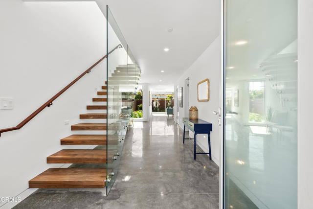 Detail Gallery Image 6 of 63 For 1238 Devon Ln, Ventura,  CA 93001 - 4 Beds | 4/1 Baths