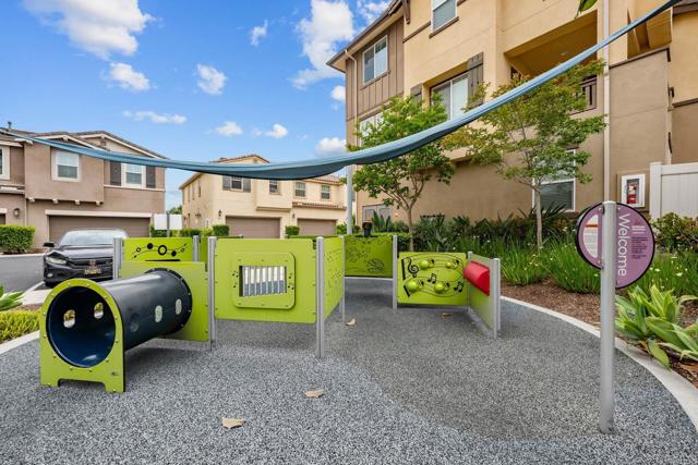 5441 San Roberto, San Diego CA: https://media.crmls.org/mediaz/467ae452-412c-4915-a34e-ef11ffbf66e6.jpg