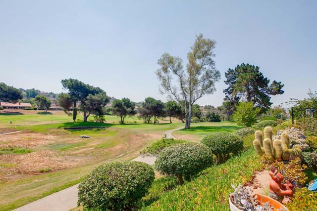 17788 Caminito Balata, San Diego CA: https://media.crmls.org/mediaz/467b65b1-0251-44d8-8c40-b673d91789bc.jpg