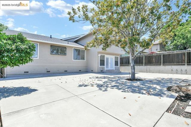 1500 Mellissa Ct, Antioch CA: https://media.crmls.org/mediaz/467b7433-dcc7-41a9-90d9-7749c61811d3.jpg
