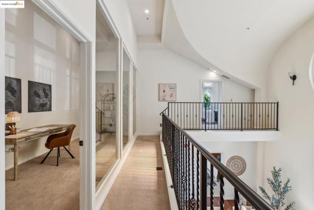6300 Shattuck Ave, Oakland CA: https://media.crmls.org/mediaz/467c0274-679d-4fbb-886e-359aec726409.jpg