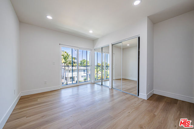 2055 S Garth Avenue, Los Angeles CA: https://media.crmls.org/mediaz/467c0b0b-34ba-4003-8621-a6a18abff475.jpg