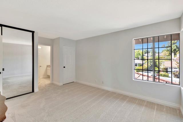 1211 Countrywood Lane, Vista CA: https://media.crmls.org/mediaz/467c2086-a0af-4ba9-91a2-060676cc0c75.jpg