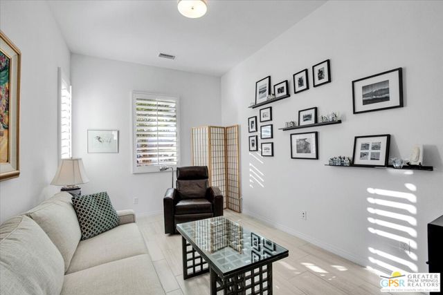 24 Zinfandel, Rancho Mirage CA: https://media.crmls.org/mediaz/467d22b9-93ae-44e8-987e-0632ee9d27db.jpg