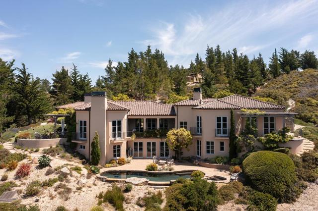 3200 Red Wolf Drive, Carmel CA: https://media.crmls.org/mediaz/467d3258-5d98-478b-a8e8-c8ee37448ee8.jpg