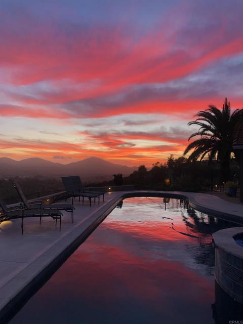 1185 Cedar Summit Drive, Ramona CA: https://media.crmls.org/mediaz/467d3529-c963-46b9-99e1-f0168afc1694.jpg