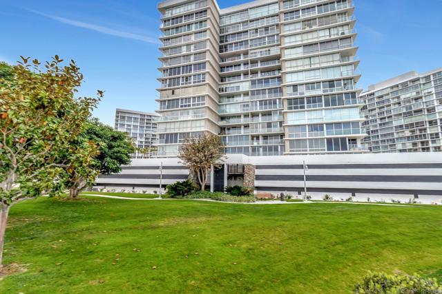 Detail Gallery Image 25 of 31 For 1820 Avenida Del Mundo #208,  Coronado,  CA 92118 - 2 Beds | 2 Baths