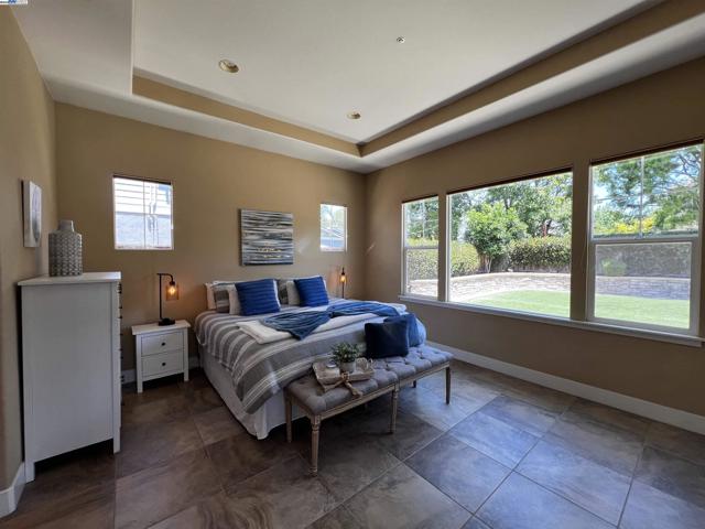 2344 Treadwell St, Livermore CA: https://media.crmls.org/mediaz/4680417f-8a55-4478-932e-e9009431db7a.jpg