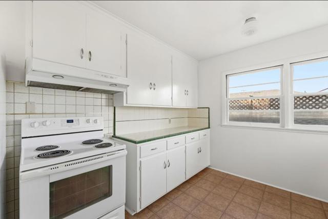 5164 Carter Avenue, San Jose CA: https://media.crmls.org/mediaz/46804f8f-9902-4f33-9222-bed35fd58f41.jpg