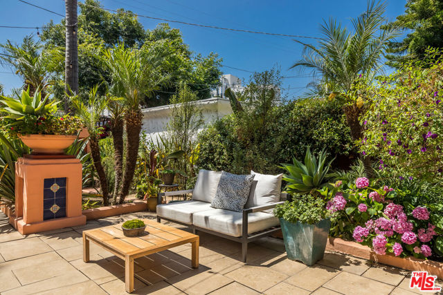 755 S Highland Avenue, Los Angeles CA: https://media.crmls.org/mediaz/468084d0-ac11-48ec-b9c1-c9e9f17844df.jpg