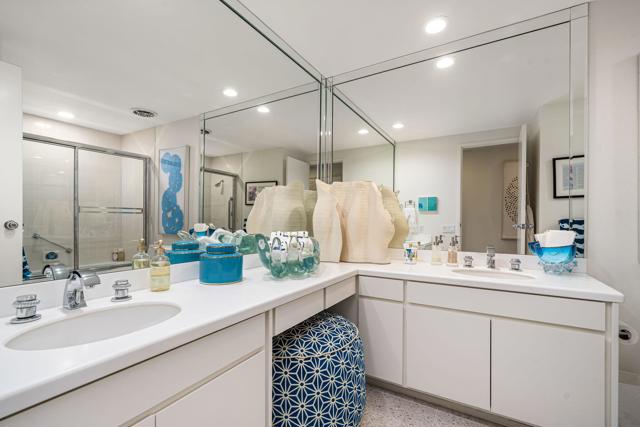 899 Island Drive #304, Rancho Mirage, CA 92270