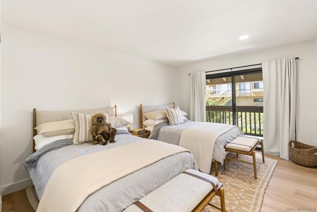 6489 Caminito Catalan, La Jolla CA: https://media.crmls.org/mediaz/46822f93-debd-4770-9d52-4eabfd10303c.jpg