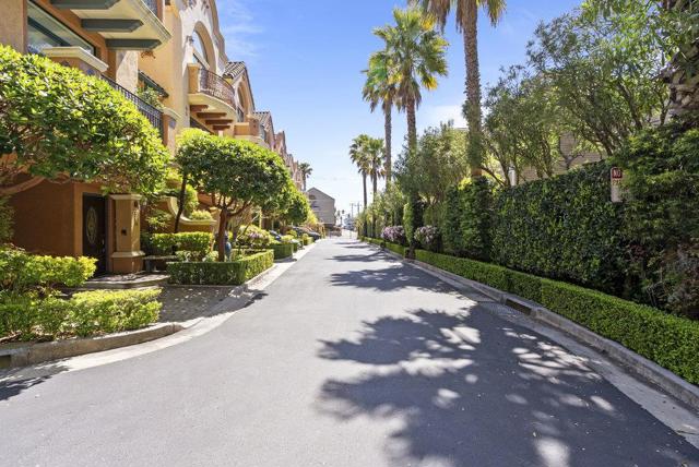 233 Villa Mar Vista, Santa Cruz CA: https://media.crmls.org/mediaz/468235f8-ff0a-47ca-9e20-3386b824a14b.jpg