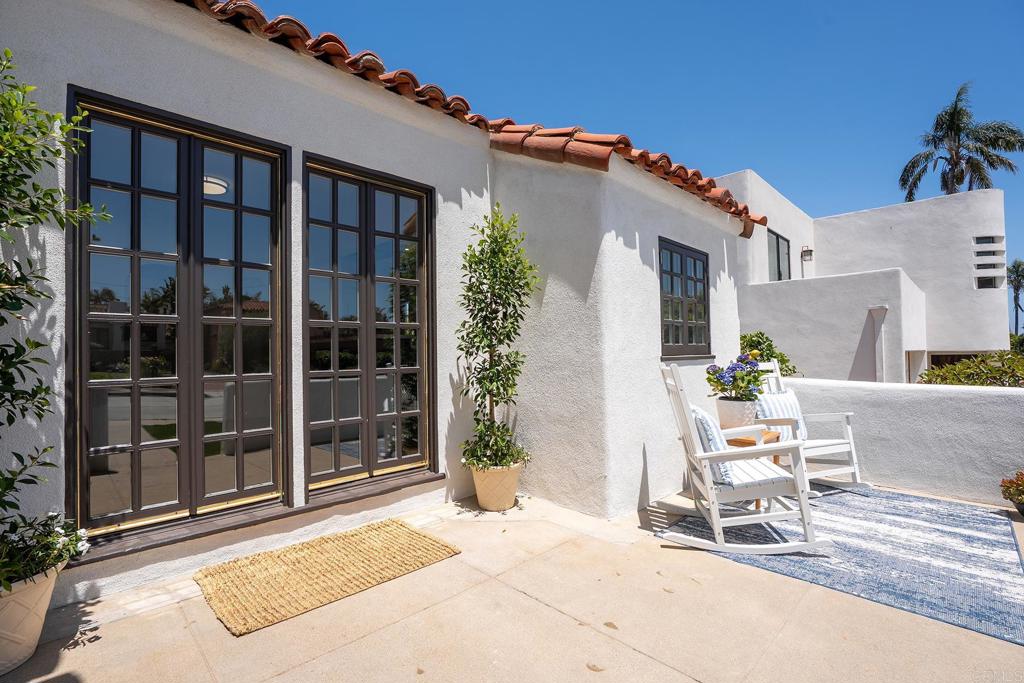 3120 Curtis - photo 2