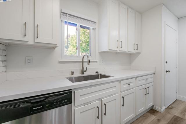 1731 Ellis St, Concord CA: https://media.crmls.org/mediaz/4683e606-f4eb-40d4-9c87-418bacb553da.jpg