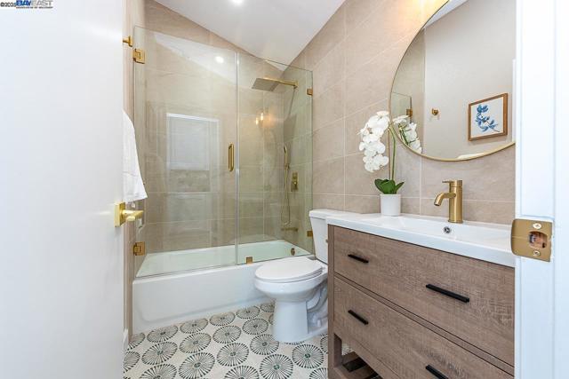 Image 42 of 60 For 4708 Cabello St