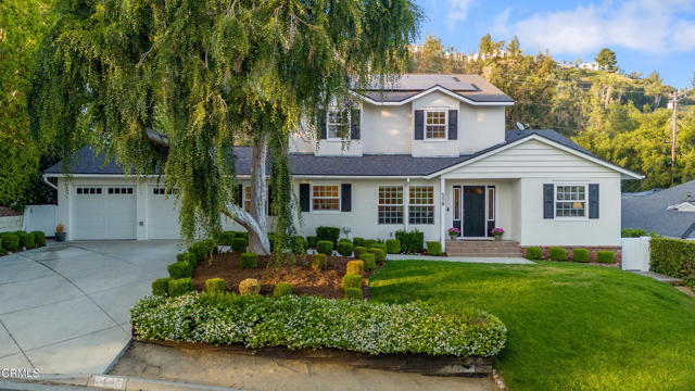 519 Paulette Place, La Canada Flintridge CA: https://media.crmls.org/mediaz/46850a40-d7e7-4df1-9edd-f73c572ae0c2.jpg