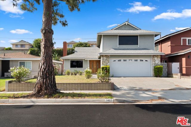1407 E Kramer Drive, Carson CA: https://media.crmls.org/mediaz/468573b6-8412-45eb-a356-df765a96104a.jpg