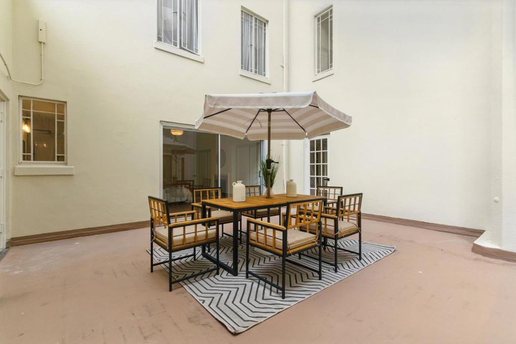 46858Cf3 3124 4A13 B070 F35Dd44198F3 244 Lakeside Drive #2, Oakland, Ca 94612 &Lt;Span Style='BackgroundColor:transparent;Padding:0Px;'&Gt; &Lt;Small&Gt; &Lt;I&Gt; &Lt;/I&Gt; &Lt;/Small&Gt;&Lt;/Span&Gt;
