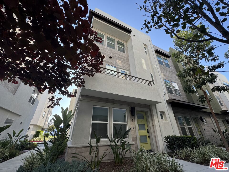 905 E Mason Lane #4