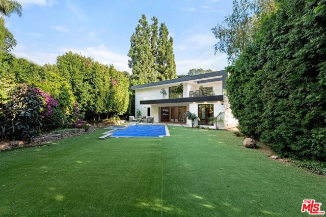 Details for 11929 Brentwood Grove Drive, Los Angeles, CA 90049