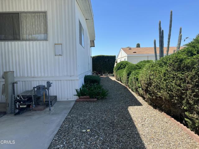 Detail Gallery Image 3 of 10 For 1150 Ventura Bld #25,  Camarillo,  CA 93010 - 2 Beds | 2 Baths