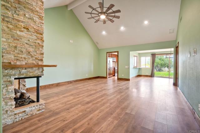 14787 Caminito Orense Oeste, San Diego CA: https://media.crmls.org/mediaz/4686ccae-3a4c-4de4-9f76-b1d49c123414.jpg