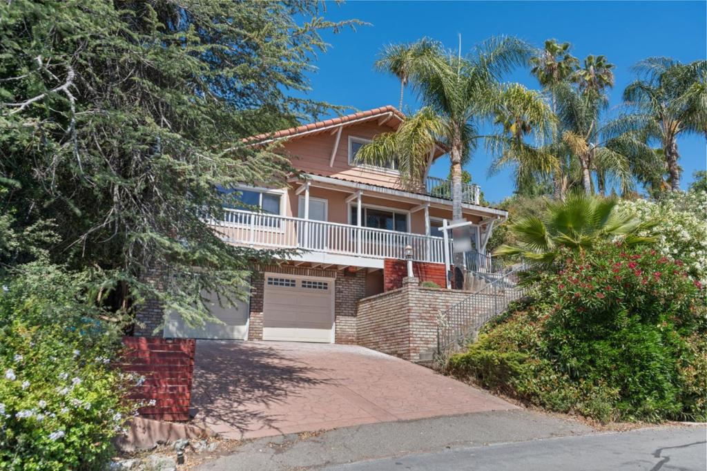 10981 Edgemont Drive