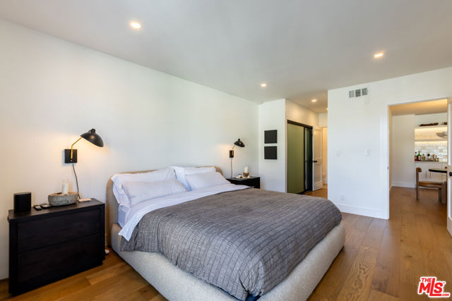 1351 N Crescent Heights Boulevard, West Hollywood CA: https://media.crmls.org/mediaz/4687a3ee-5aa3-4e80-828f-79be6a3e7290.jpg