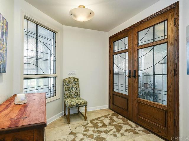 1099 1st Street, Coronado CA: https://media.crmls.org/mediaz/4687bc04-04cc-4908-8c93-1ff917d89955.jpg