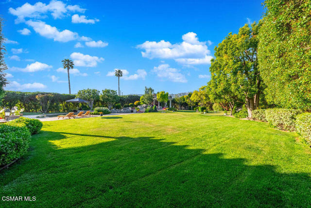 1816 Brittany Park Road, Camarillo CA: https://media.crmls.org/mediaz/46880e73-5c41-447a-86d2-0cd6470f348b.jpg