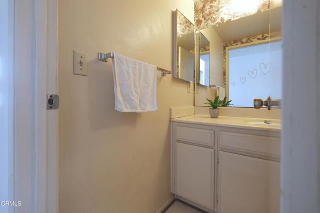 Detail Gallery Image 12 of 23 For 919 W San Marino Ave #D,  Alhambra,  CA 91801 - 3 Beds | 3 Baths