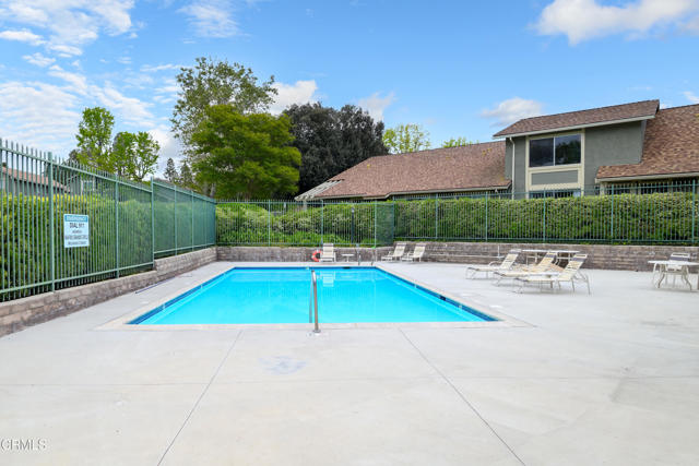 599 Rio Grande Circle, Thousand Oaks CA: https://media.crmls.org/mediaz/4688db40-b697-4ee4-b826-5e8d3ce804d1.jpg