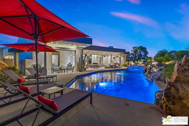 1 Sterling Ridge Drive, Rancho Mirage CA: https://media.crmls.org/mediaz/468a4b92-46ab-4802-8438-f80092ac3be3.jpg