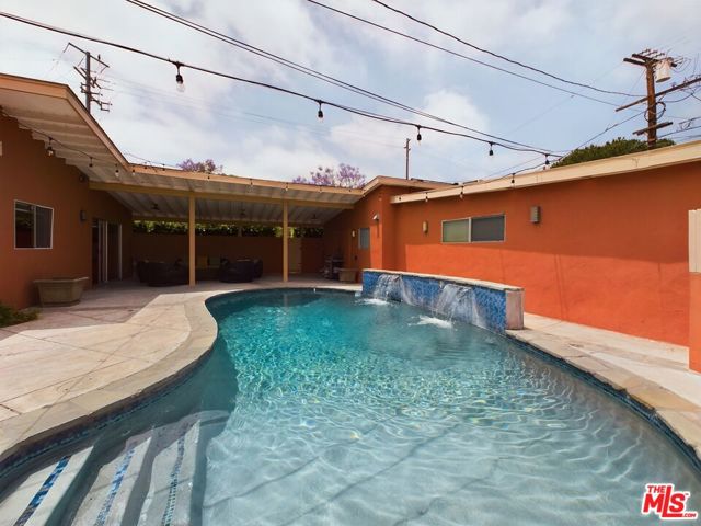 10650 Putney Road, Los Angeles, California 90064, 4 Bedrooms Bedrooms, ,3 BathroomsBathrooms,Single Family Residence,For Sale,Putney,24421207