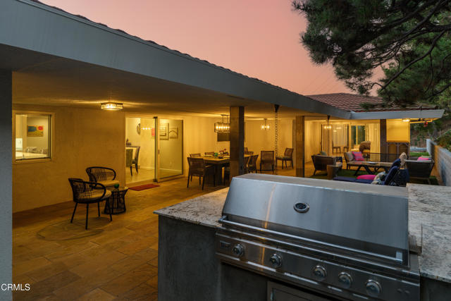 3351 Country Club Drive, Glendale CA: https://media.crmls.org/mediaz/468b9e9f-f13a-4349-8ea9-f1594ae18ea3.jpg