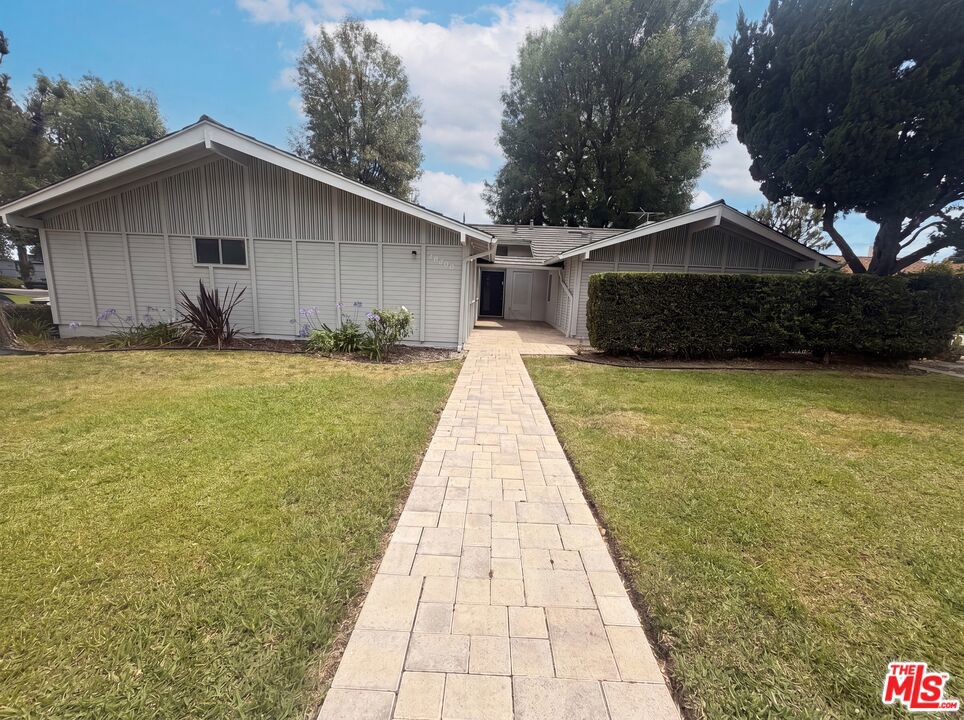 18400 Bermuda Street