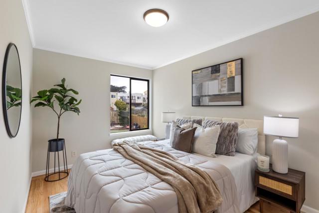 2070 42nd Avenue, San Francisco CA: https://media.crmls.org/mediaz/468bb09c-70db-4a75-b1b9-49f3d5d97450.jpg
